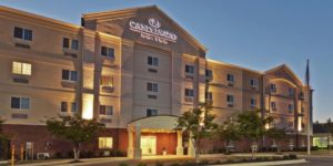 2-candlewood-suites-memphis-exterior-sidebar